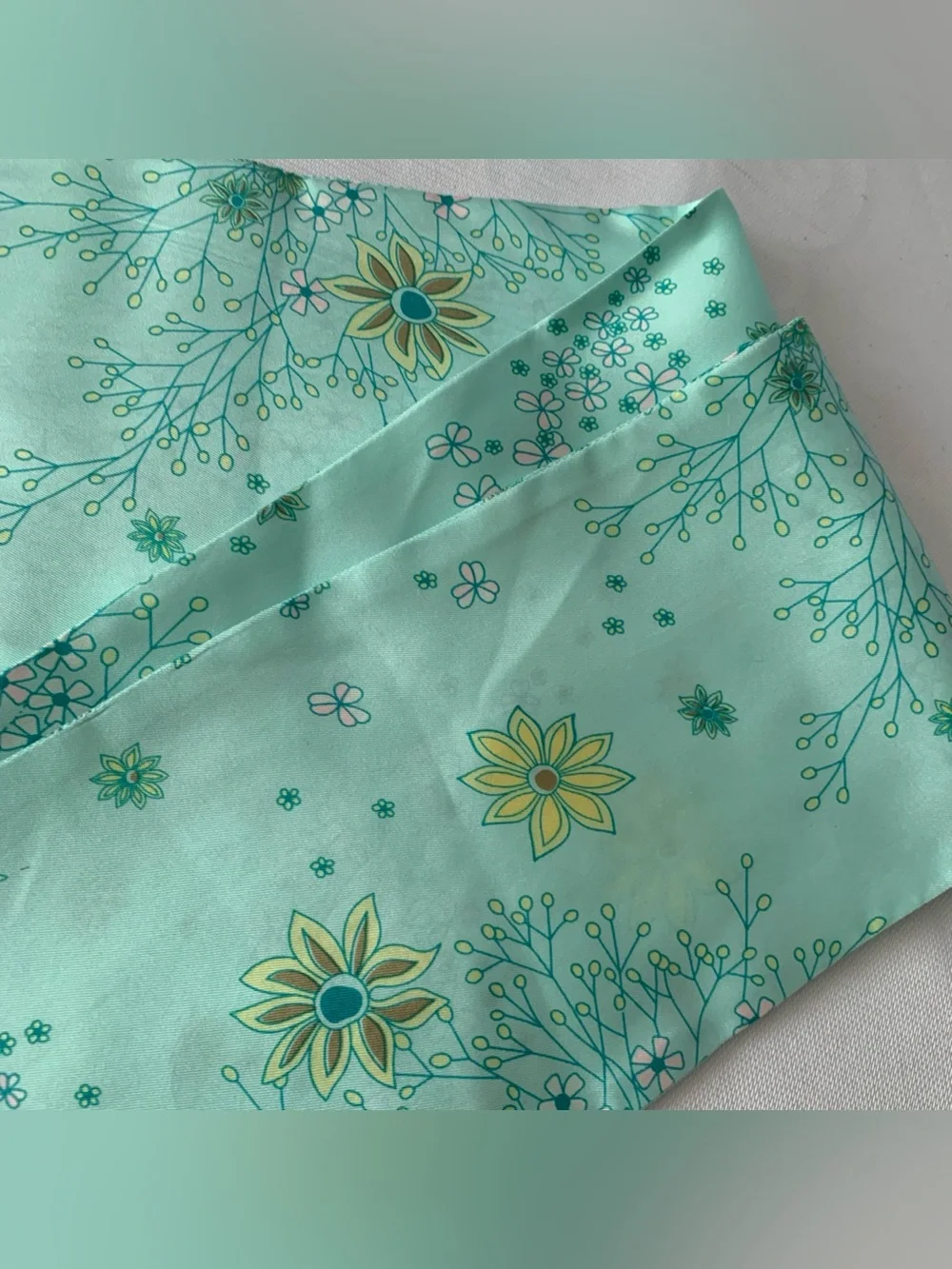Gap 100% Silk Scarf Bandanna Fashion Blue Floral Pattern Necktie Hairband Boho